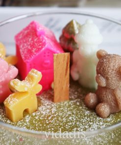 شمع های فانتزی از نمونه شمع های تولید شده در کلاس شمع سازی حضوری در شرق تهران